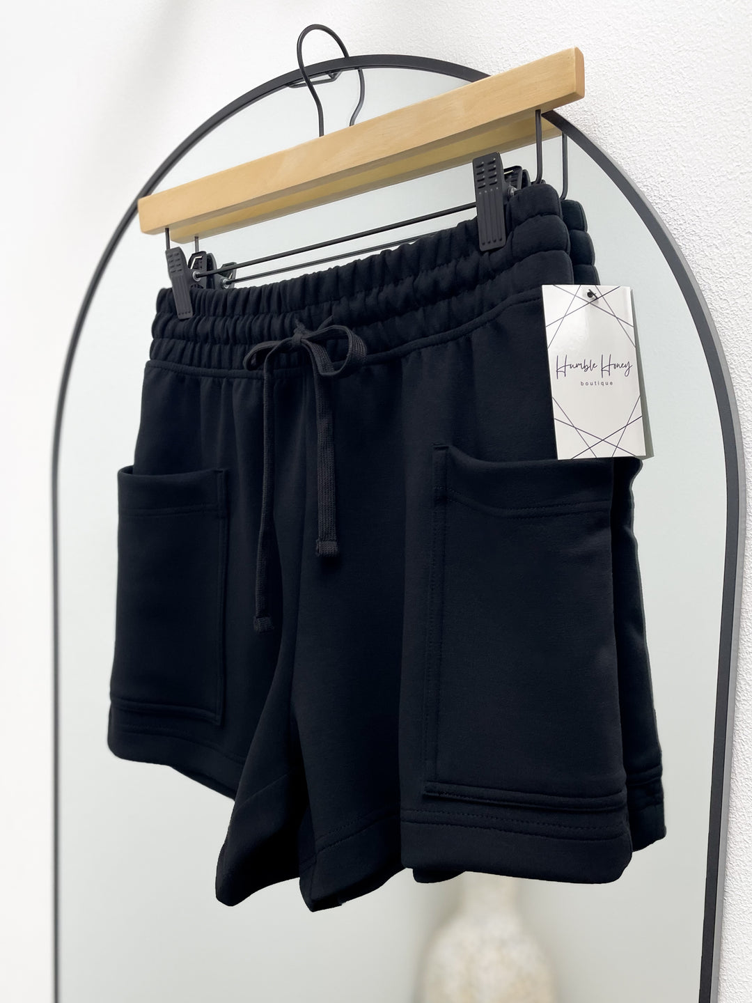 Cloud Nine Pocket Lounge Shorts (Black)