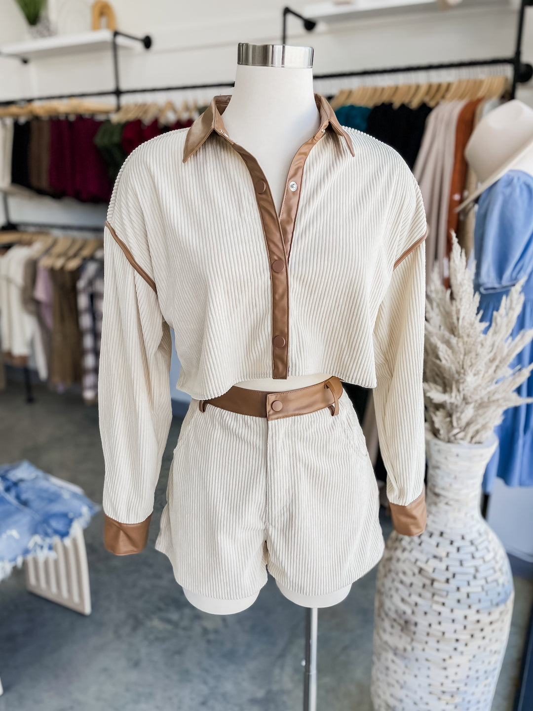 Maiken Corduroy Crop