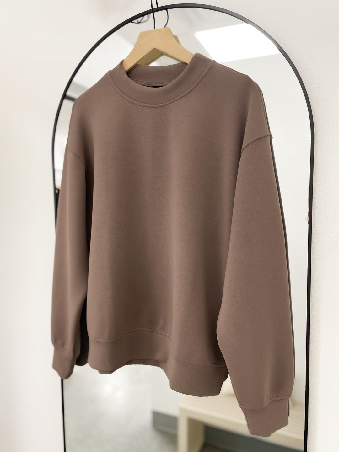 Cloud Nine Sweatshirt (Mocha)