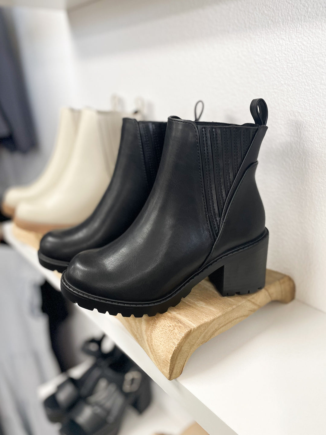 Kennah Booties (Black)
