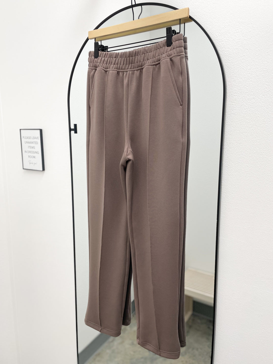 Cloud Nine Pintuck Lounge Pants (Mocha)