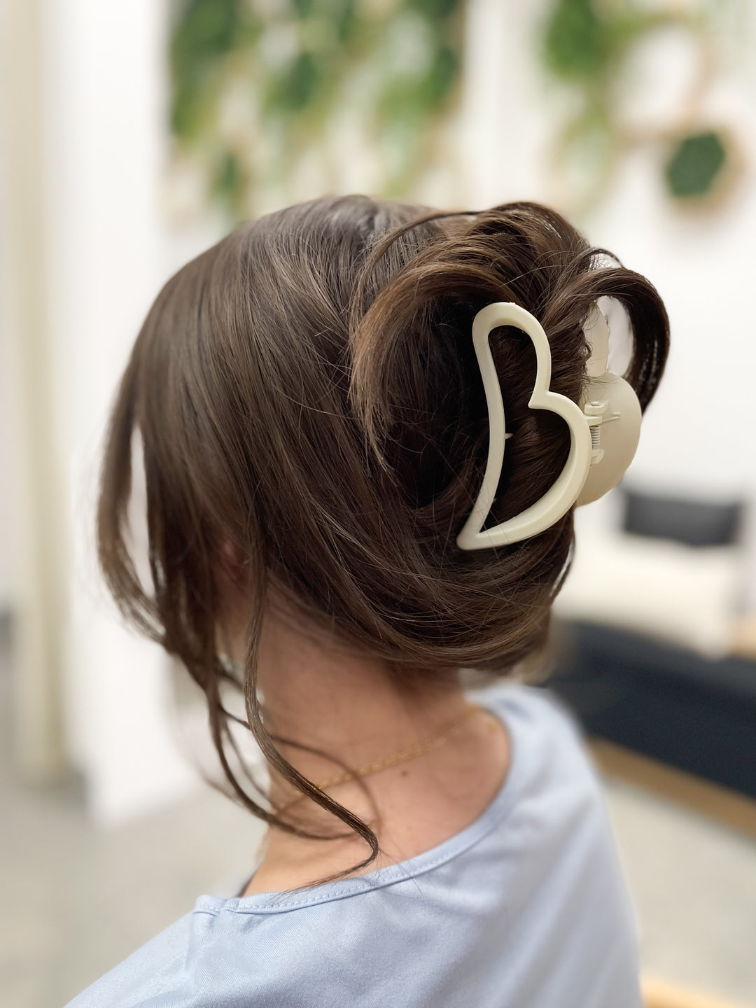 Heart Claw Clip (Off White)