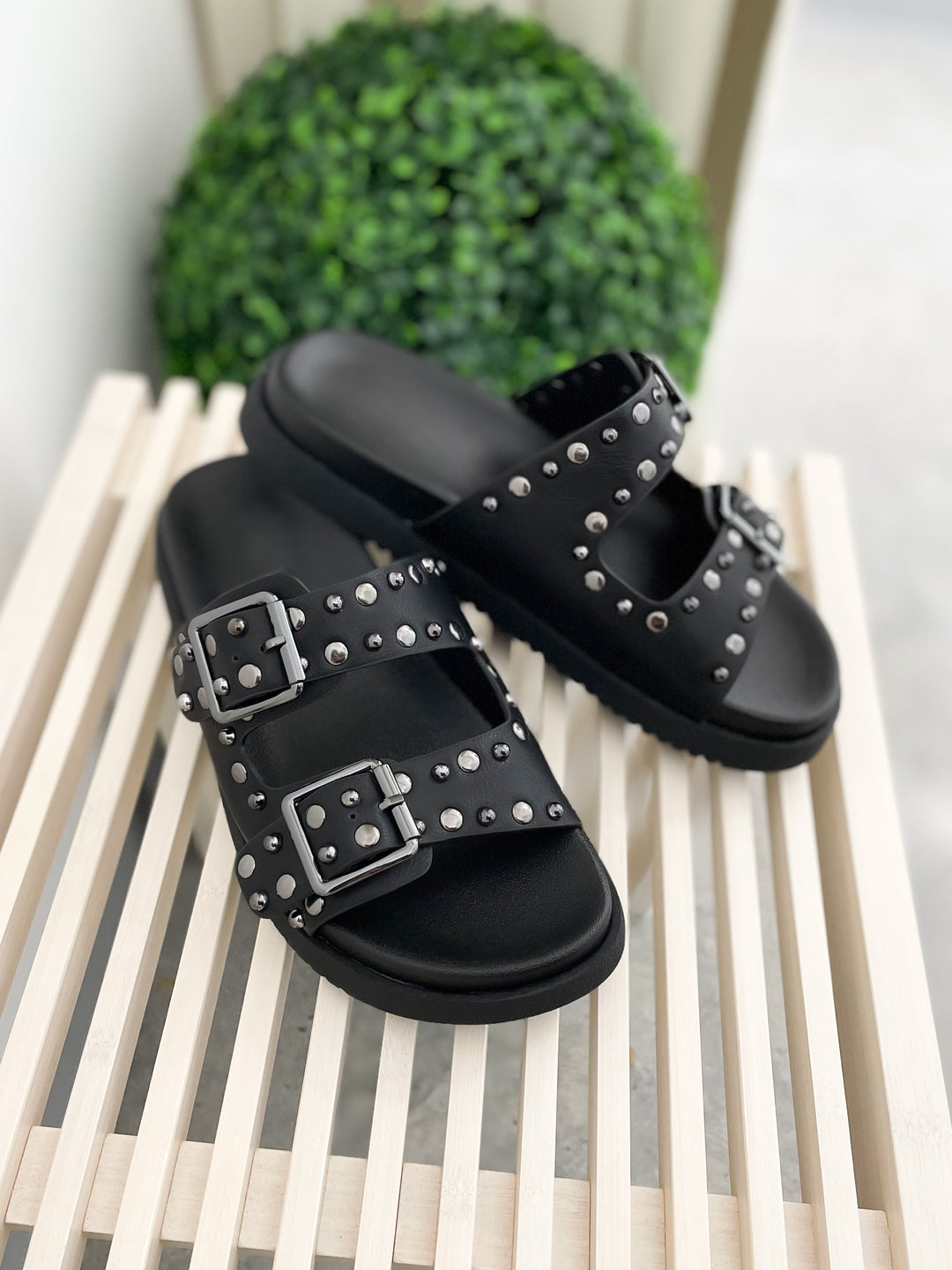 Amory Studded Sandals (Black)