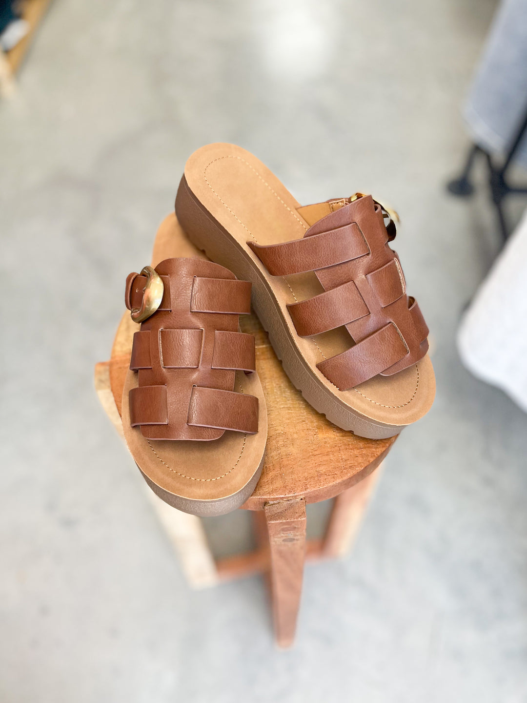 Ruslyn Sandals (Dark Tan)