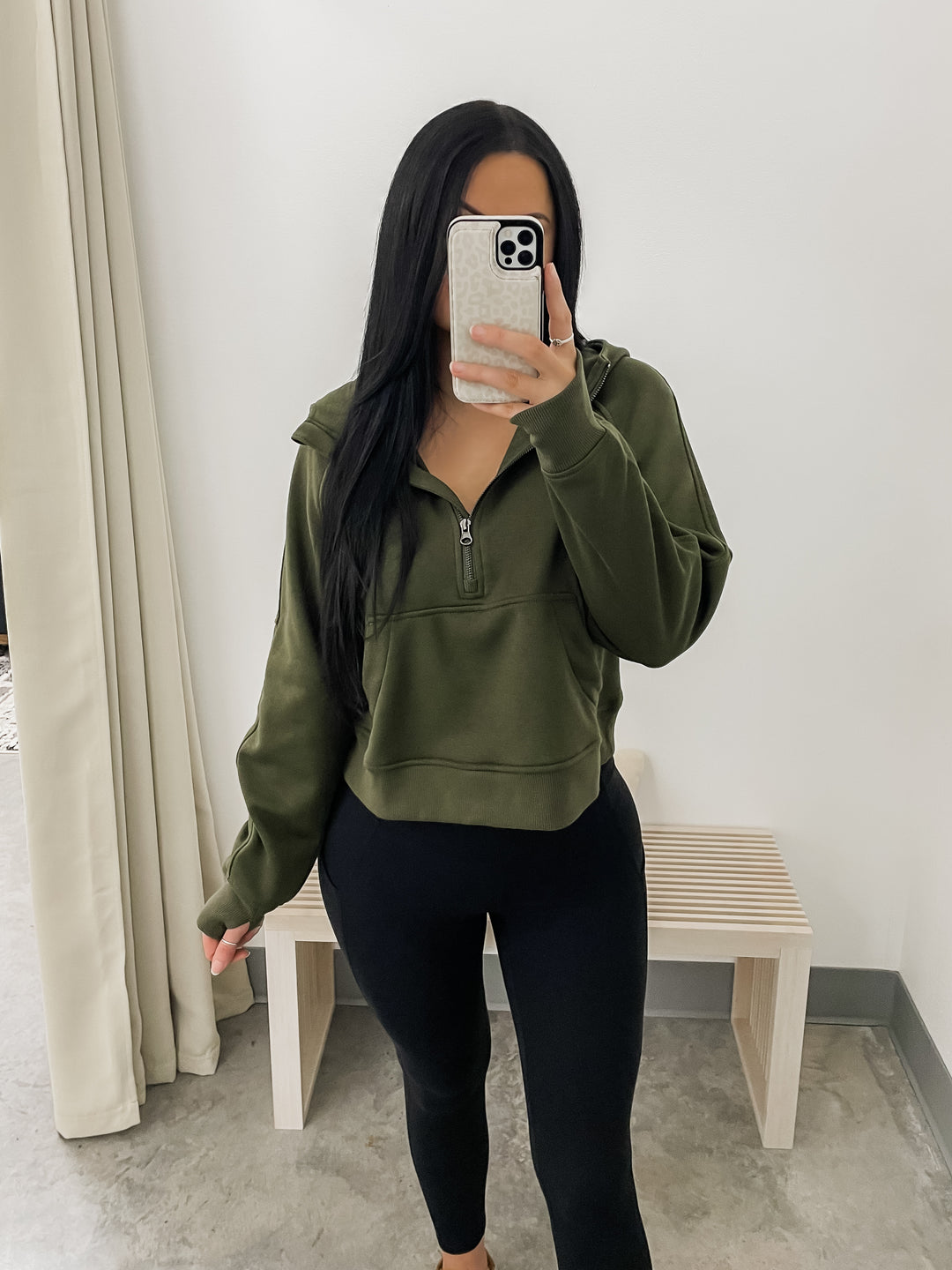 Pop By Hooded Pullover (Olive)