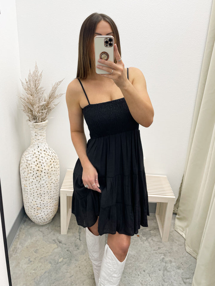 Simple Chic Dress (Black)