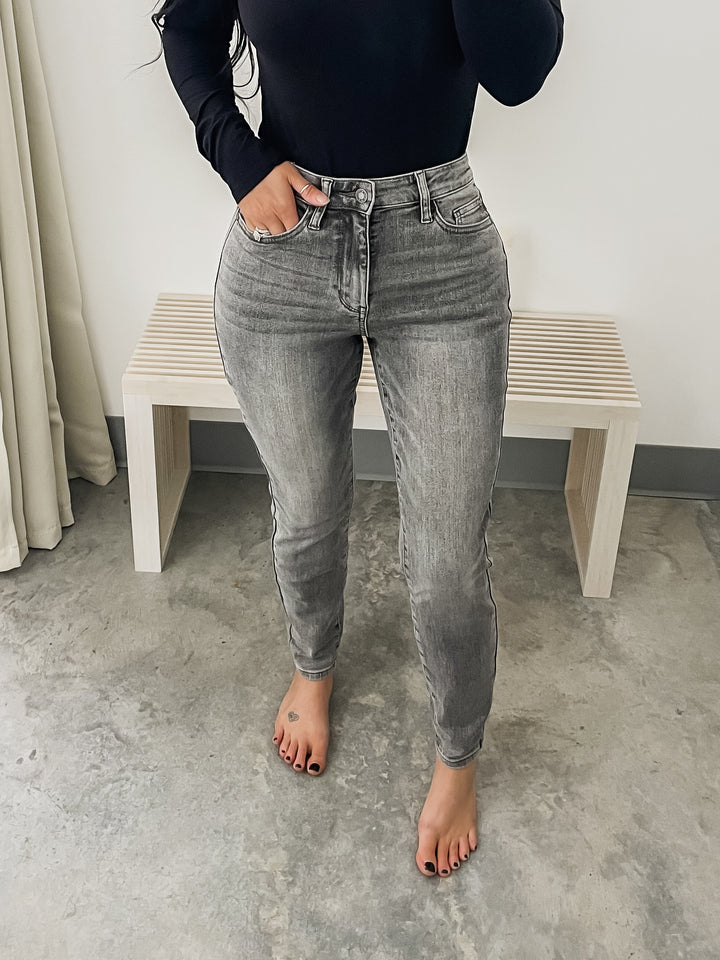 Shyanne Slim Fit Jeans
