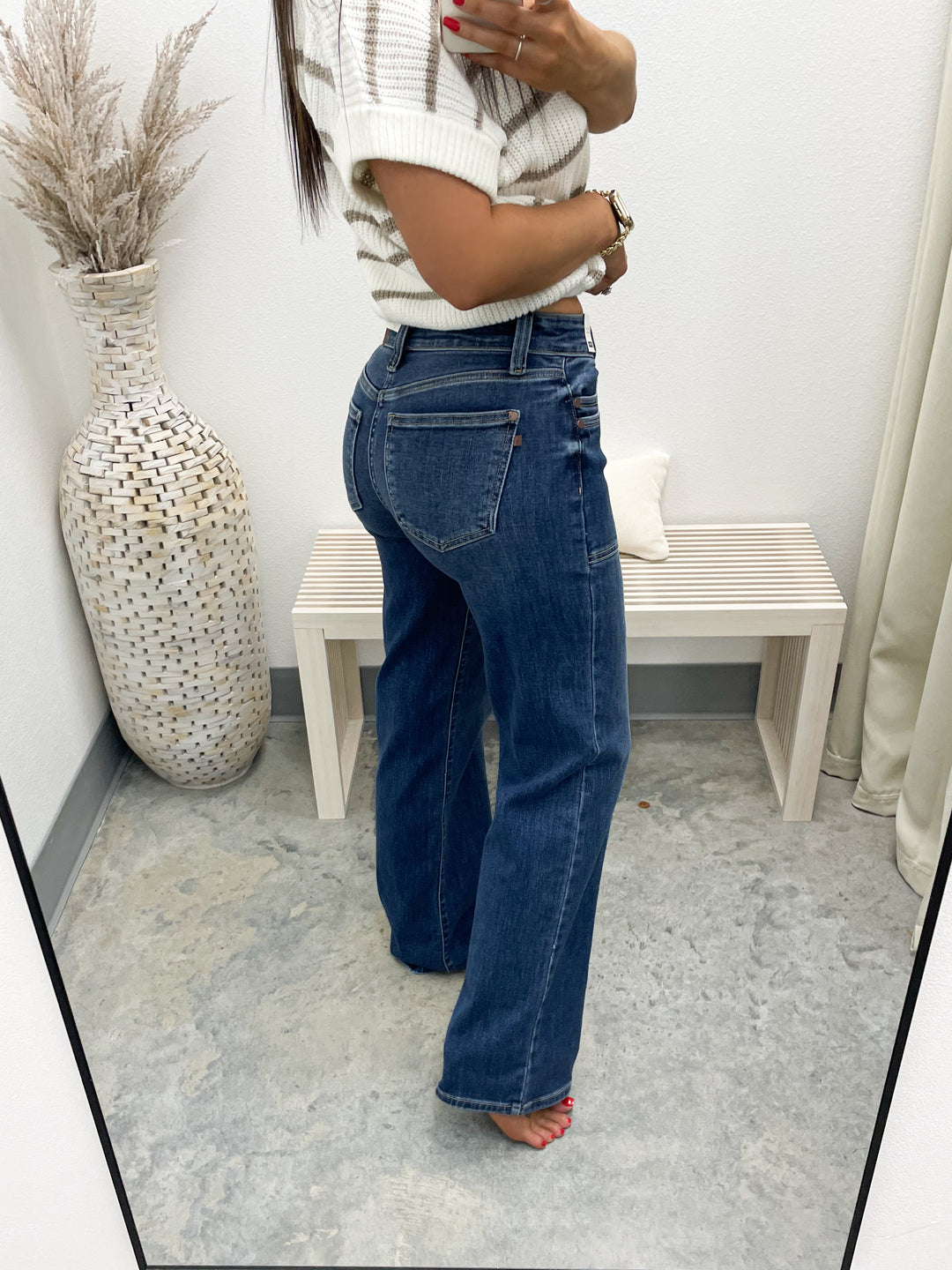 Emalee 90's Straight Leg Jeans