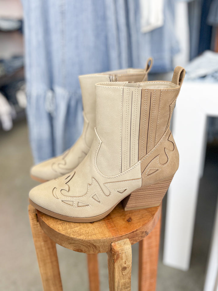 Wyatt Western Booties (Taupe/Beige)