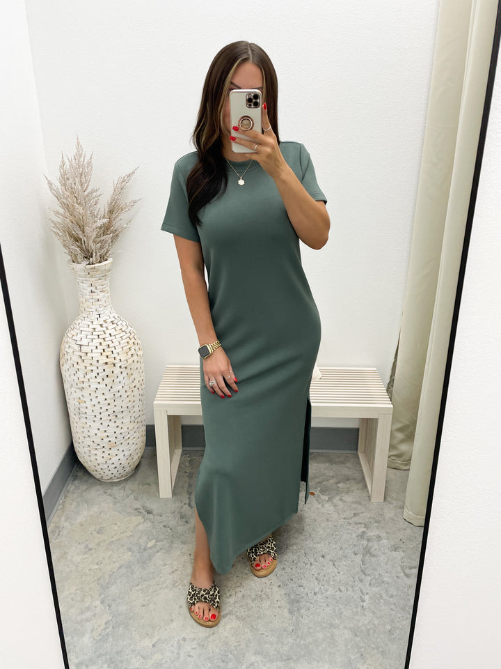 Cloud Nine Maxi Dress (Sage Leaf)