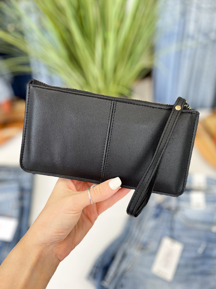 Wren Wristlet (Black)