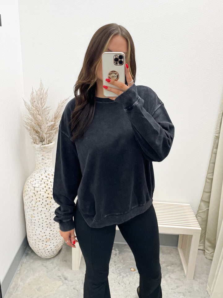 Always Around Pullover (Black)