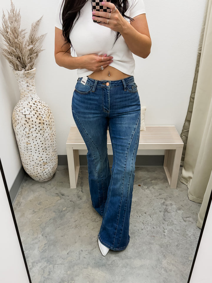 Wynne Flare Jeans
