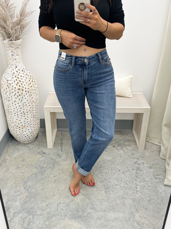 Myla Boyfriend Straight Leg Jeans