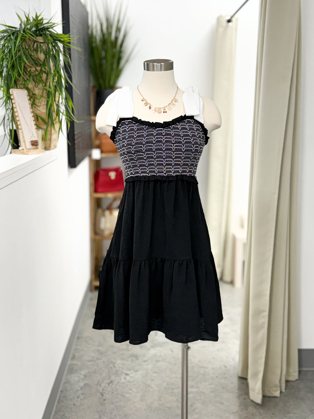 Whatever You Want Dress (Black/White) – Humble Honey Boutique